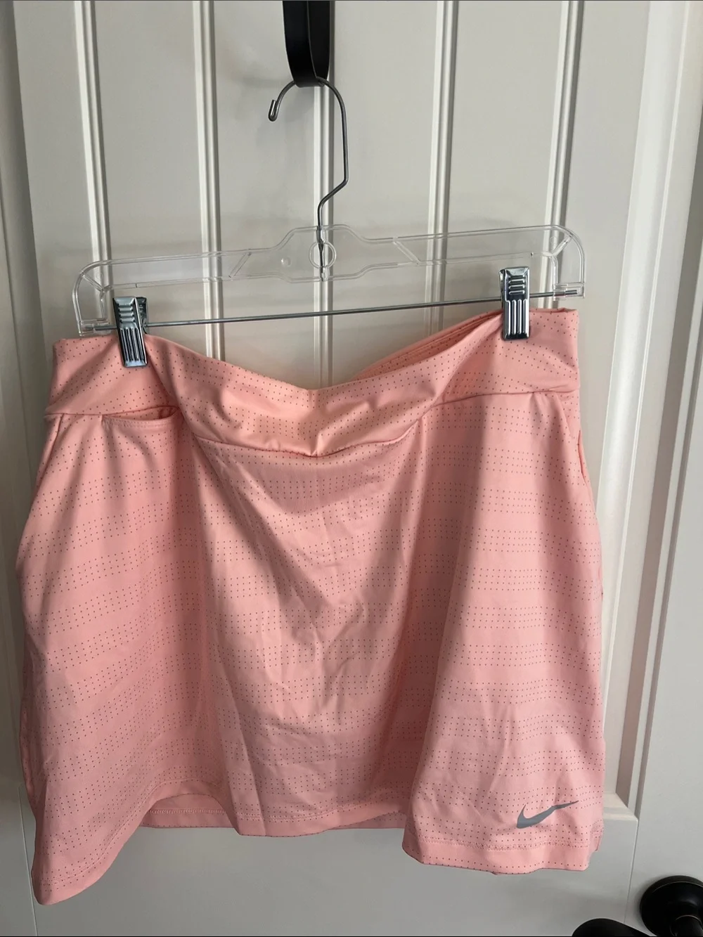 Nike Dri-Fit Light Peach Athletic Skort with side pockets